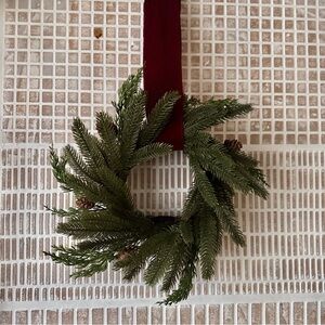 NWT  Mix Mini Christmas Wreath Set of 2